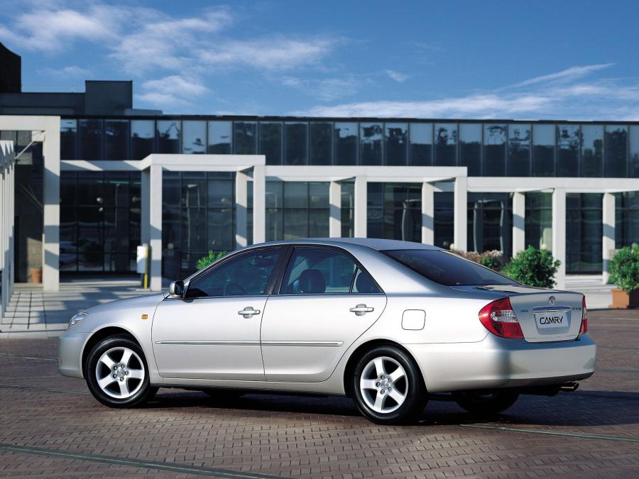  Toyota Camry 2001 года  (фото 18 из 31)